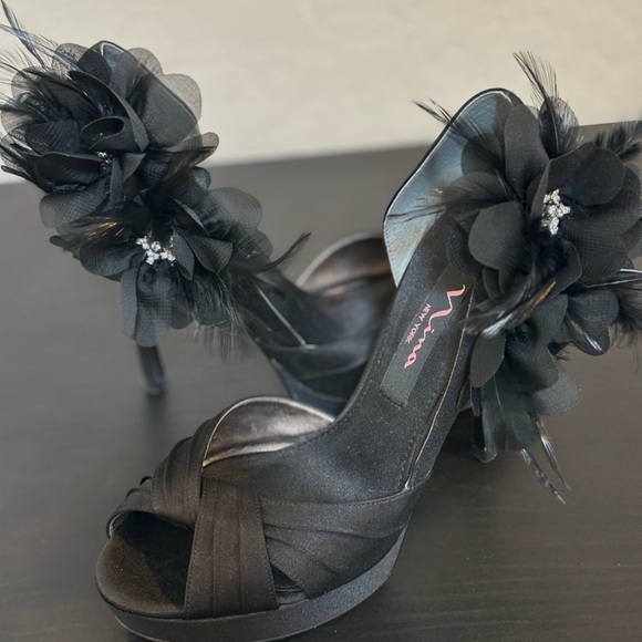 NINA 🖤 Satin Mabell Platform Heels - Picture 3 of 16
